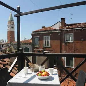 Tra San Marco E Rialto , Venecia Italia