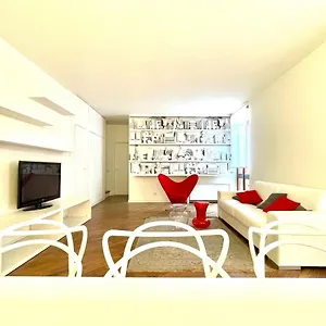 ampia-moderna-casa-su-2-piani-nel-cuore-di-verona.hotelinveneto.com/
